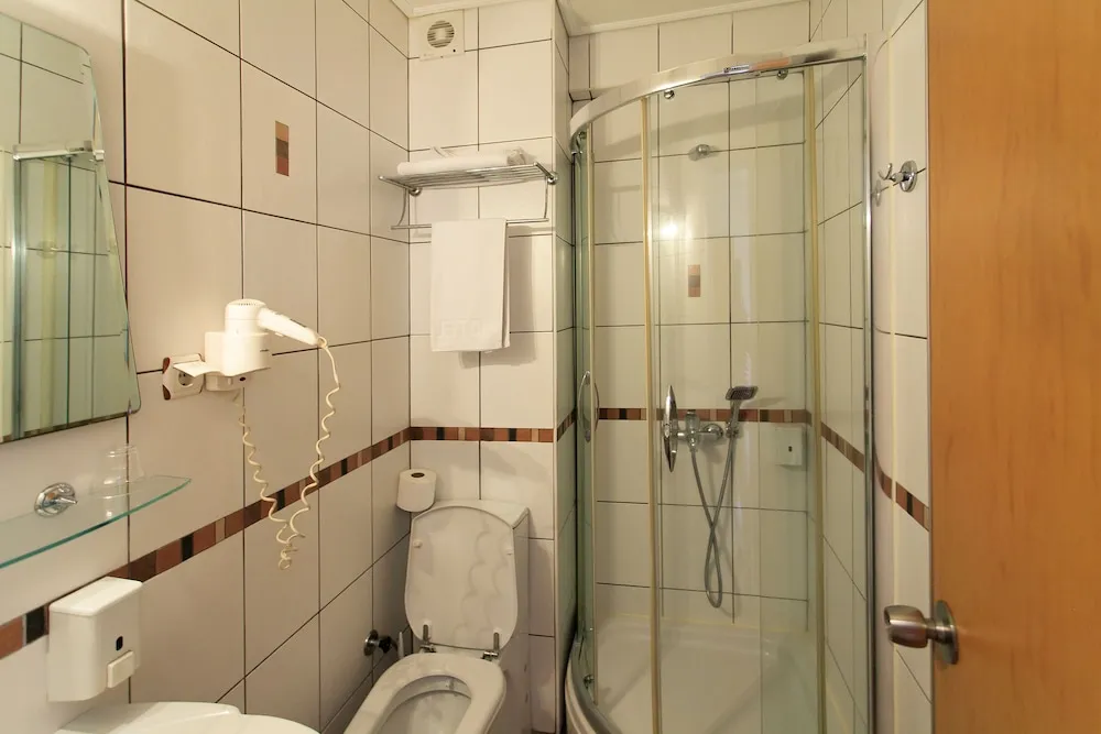 Standard Tek Büyük veya İki Ayrı Yataklı Oda, 1 Yatak Odası, Şehir Manzaralı