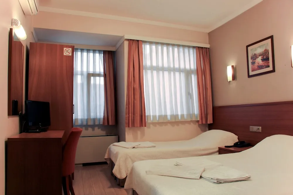 Standard Tek Büyük veya İki Ayrı Yataklı Oda, 1 Yatak Odası, Şehir Manzaralı