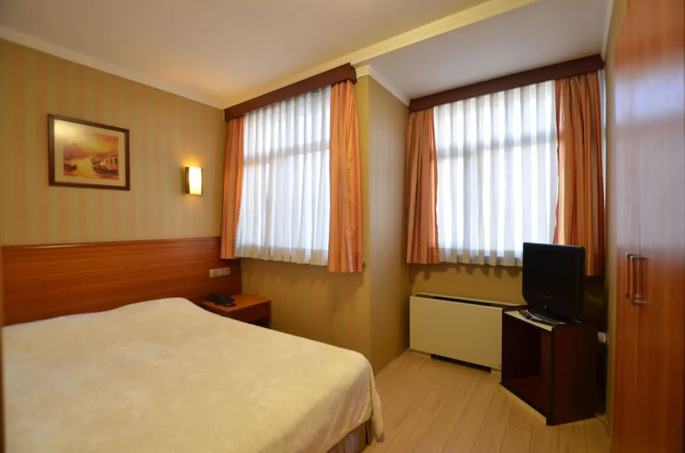 Tek Kişilik Oda, 1 Yatak Odası, Şehir Manzaralı