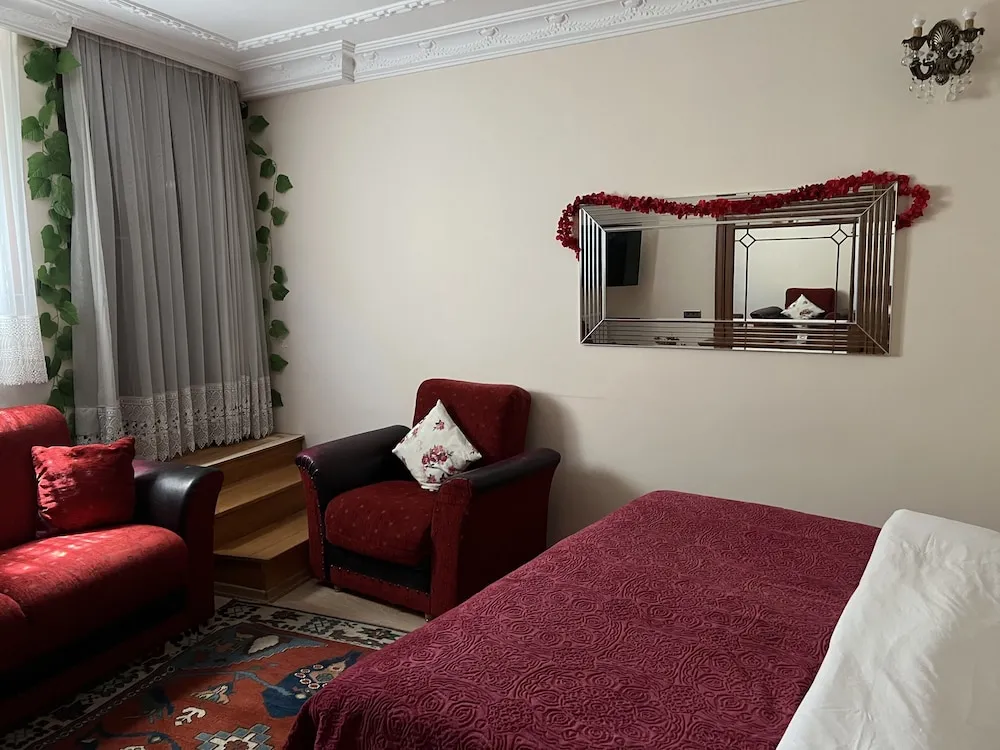 Standard Suite - Half Basement