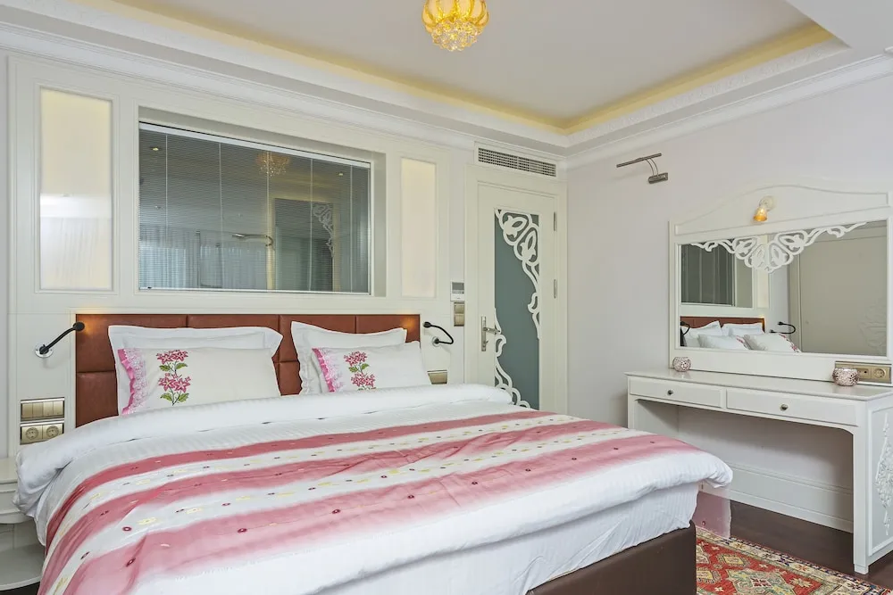 Luxury Apartment, 1 Bedroom, Kitchen, Garden ''Annex''