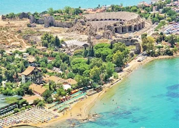 Leda Beach Hotel