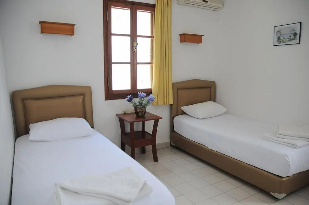 Tek Kişilik Oda, Özel Banyo, Bahçe Manzaralı