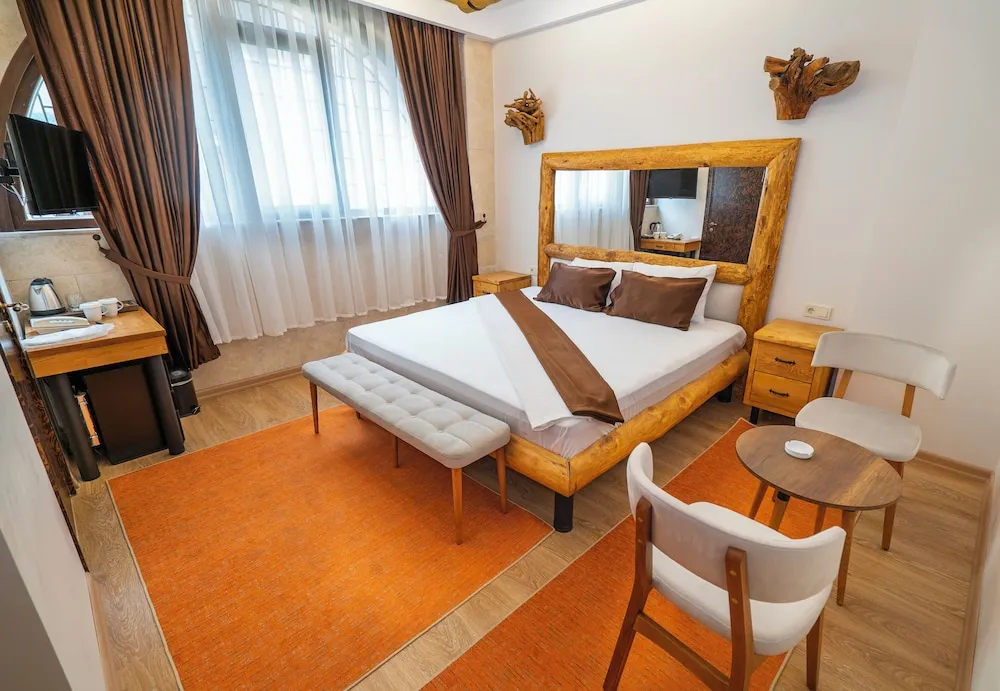 Comfort Tek Büyük Yataklı Oda