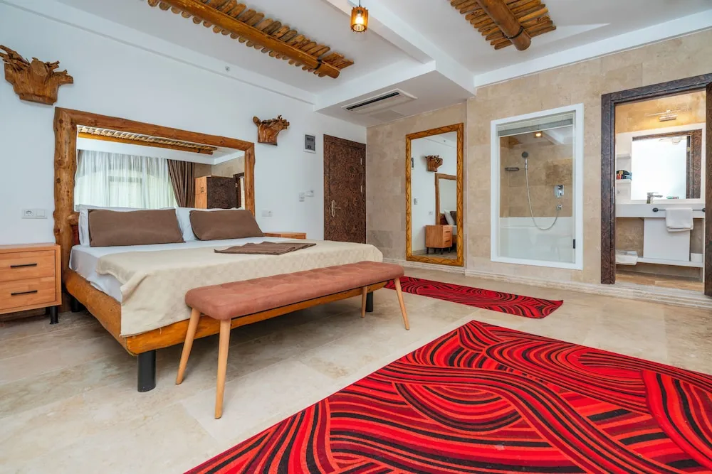 Comfort Tek Büyük Yataklı Oda