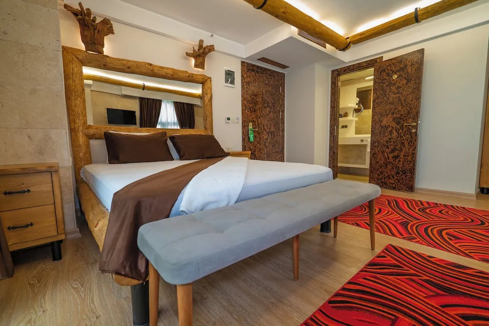 Comfort Tek Büyük Yataklı Oda