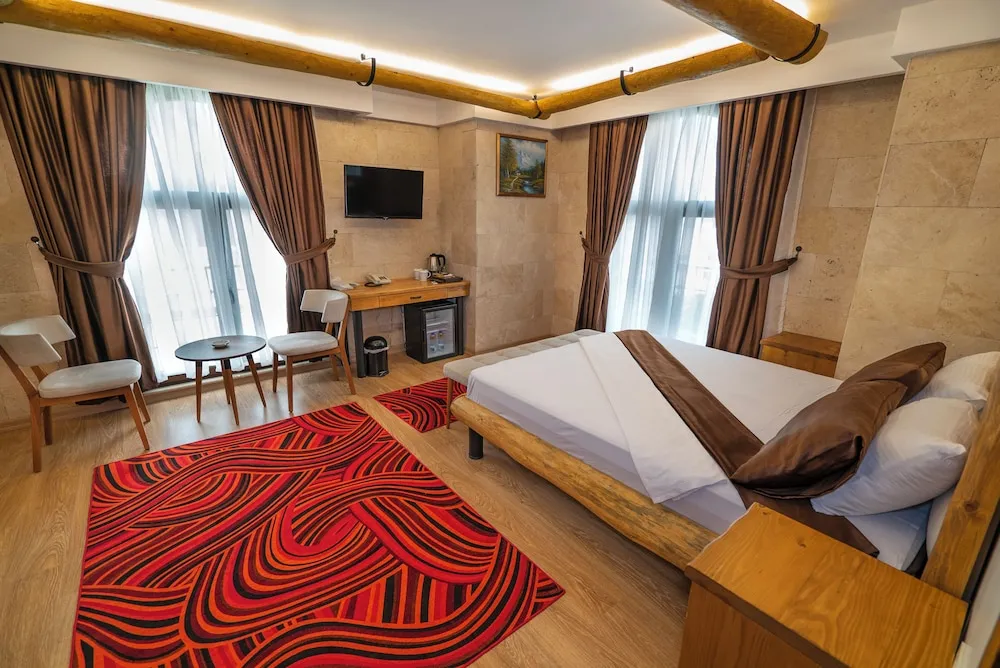 Comfort Tek Büyük Yataklı Oda