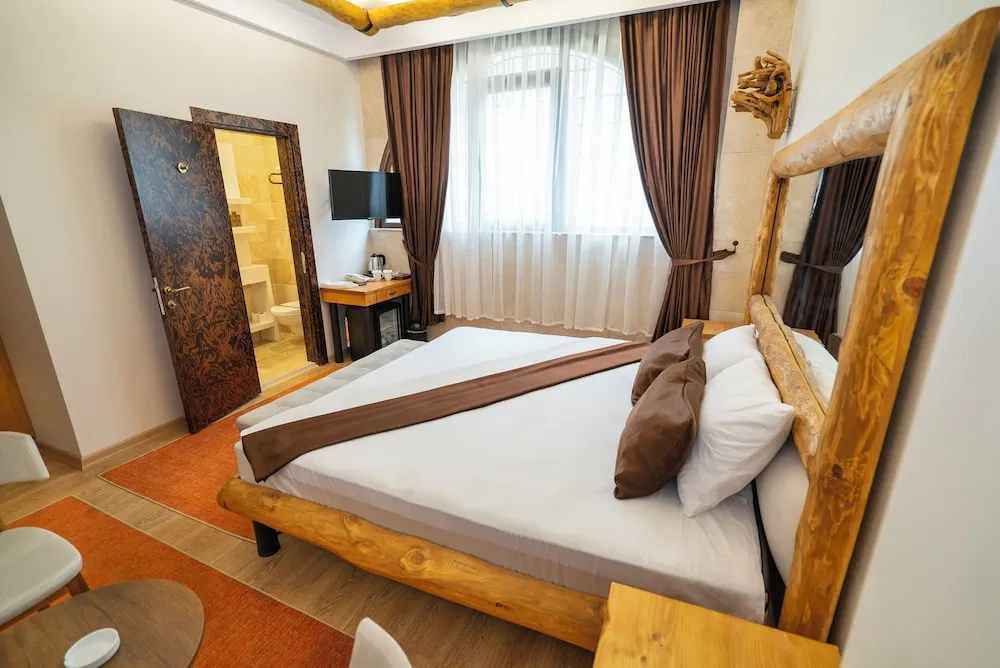 Comfort Tek Büyük Yataklı Oda