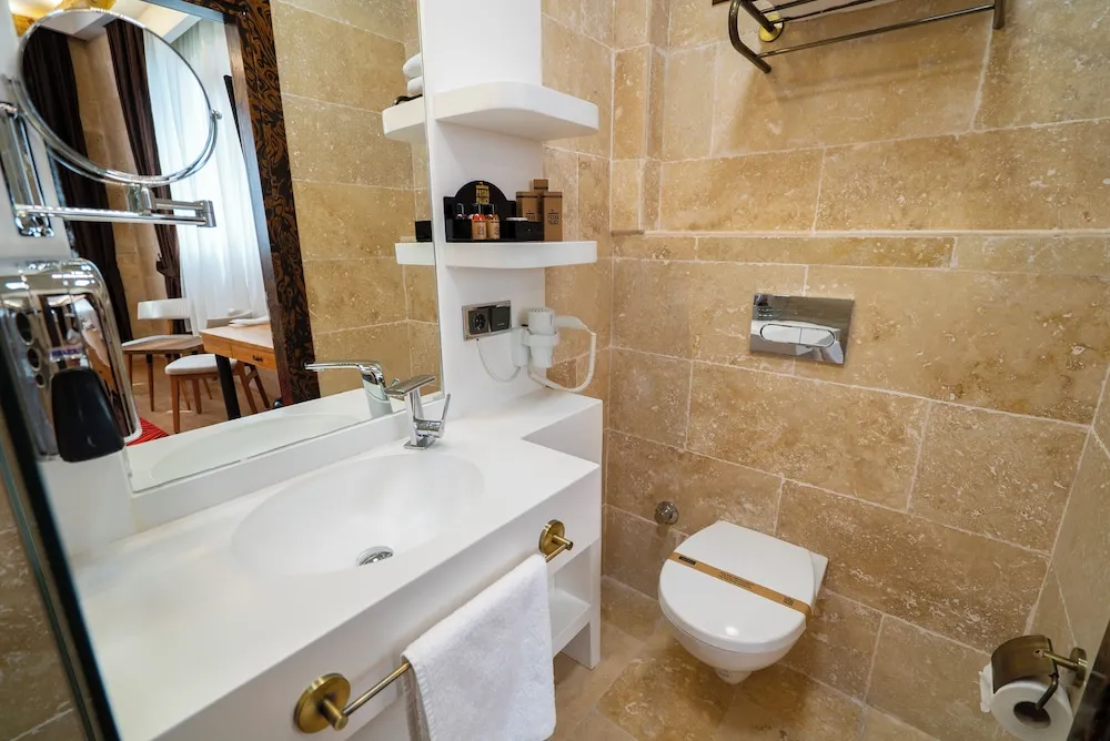 Comfort Tek Büyük Yataklı Oda