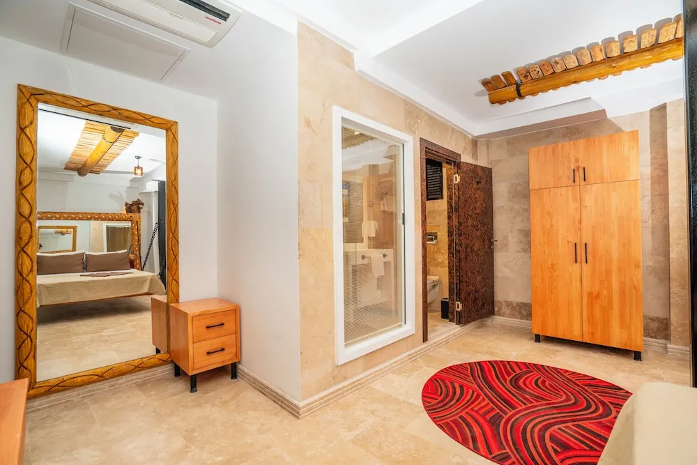 Comfort Tek Büyük Yataklı Oda