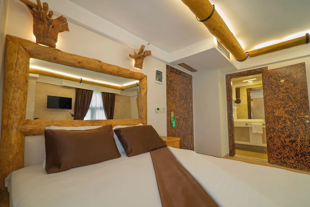 Comfort Tek Büyük Yataklı Oda