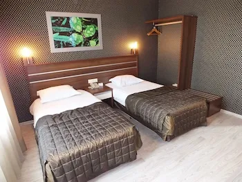 Lifos Otel