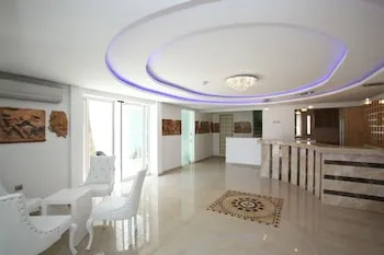 Delfi Hotel & Spa