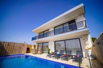 Üzümlü Apart