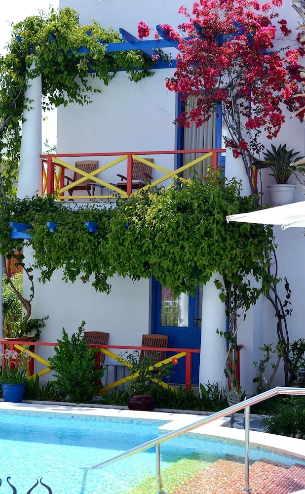 Grand Süit, Havuz Manzaralı