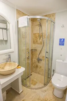 Ayvalık Mavi Çam Otel