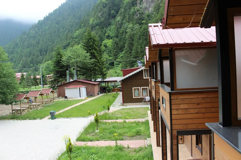Kır Evi, Balkon, Dağ Yamacı