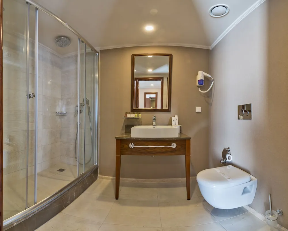 Deluxe Tek Büyük Yataklı Oda, Bağlantılı Odalar