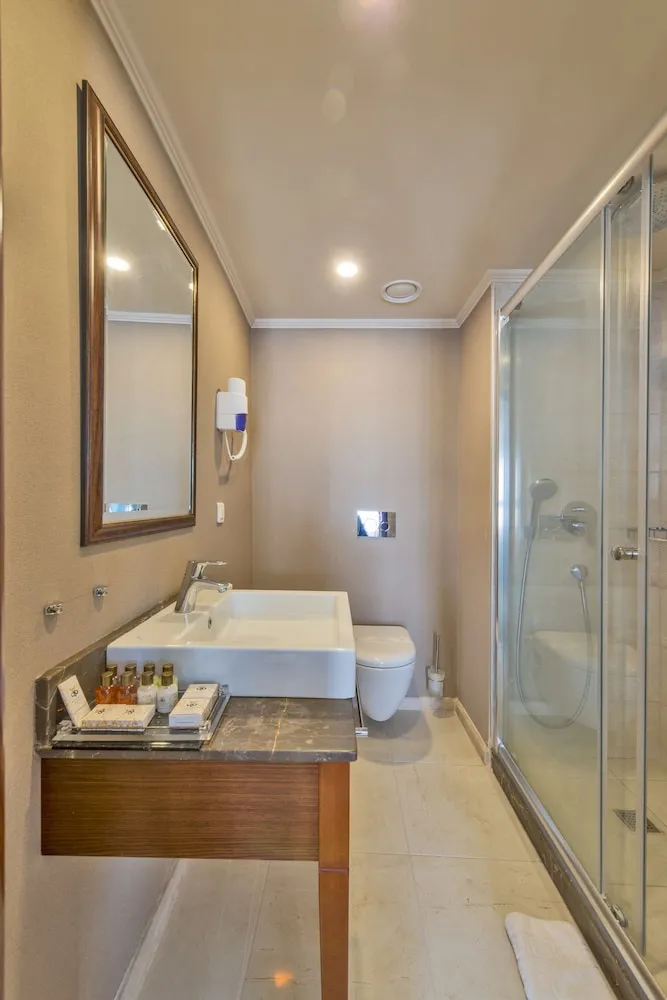 Deluxe Tek Büyük Yataklı Oda, Bağlantılı Odalar