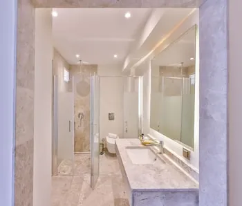 Hera Hotel