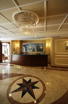 Taksim Metropark Hotel