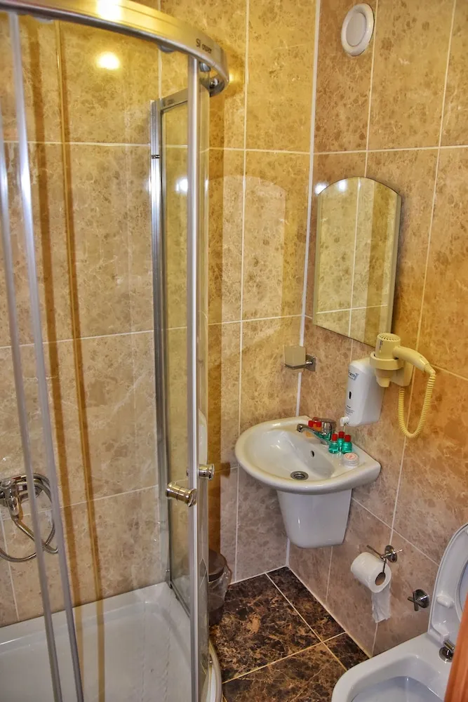 Apart Daire, Göl Manzaralı