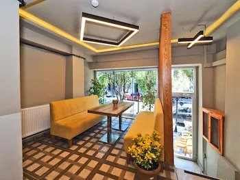 Sunrise Hotel