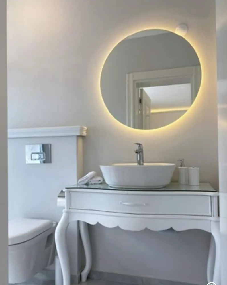 Deluxe Tek Büyük veya İki Ayrı Yataklı Oda, Kısmi Göl Manzaralı