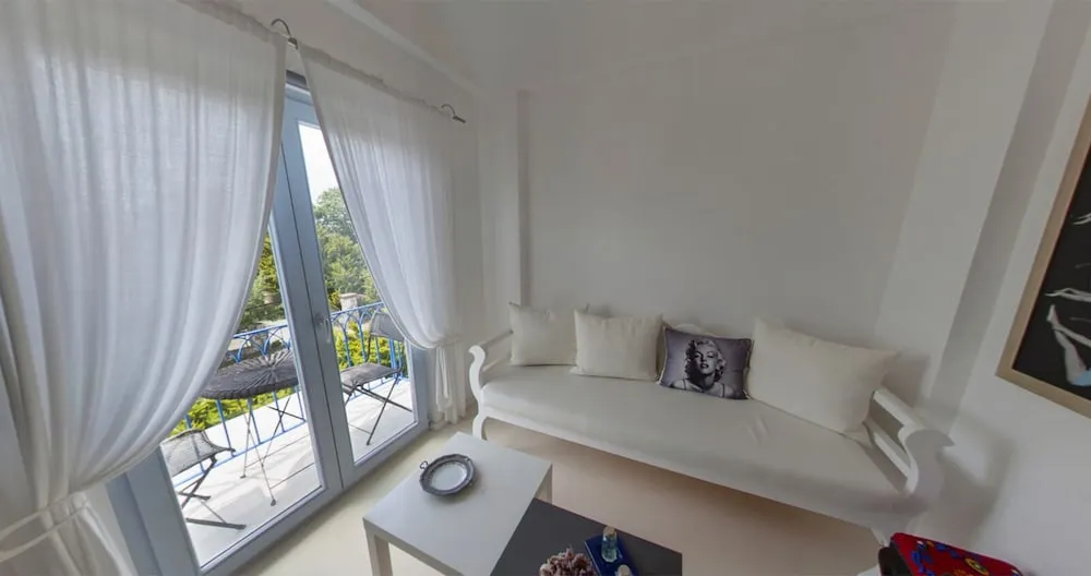 Deluxe Tek Büyük Yataklı Oda, Deniz Manzaralı