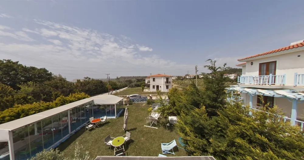 Deluxe Tek Büyük Yataklı Oda, Deniz Manzaralı