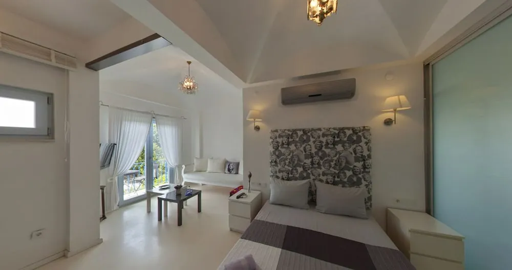 Deluxe Tek Büyük Yataklı Oda, Deniz Manzaralı