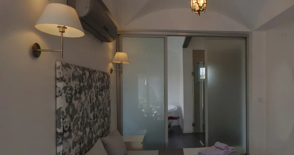 Deluxe Tek Büyük Yataklı Oda, Deniz Manzaralı