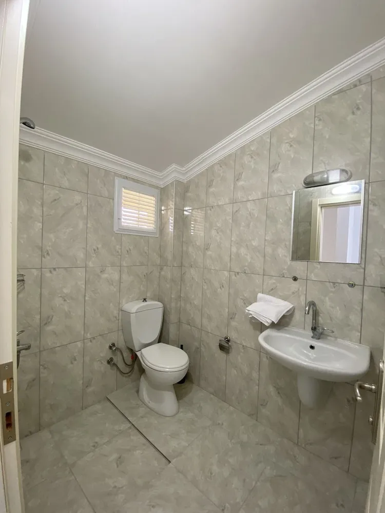 Standard Üç Kişilik Oda (Çatı Katı)