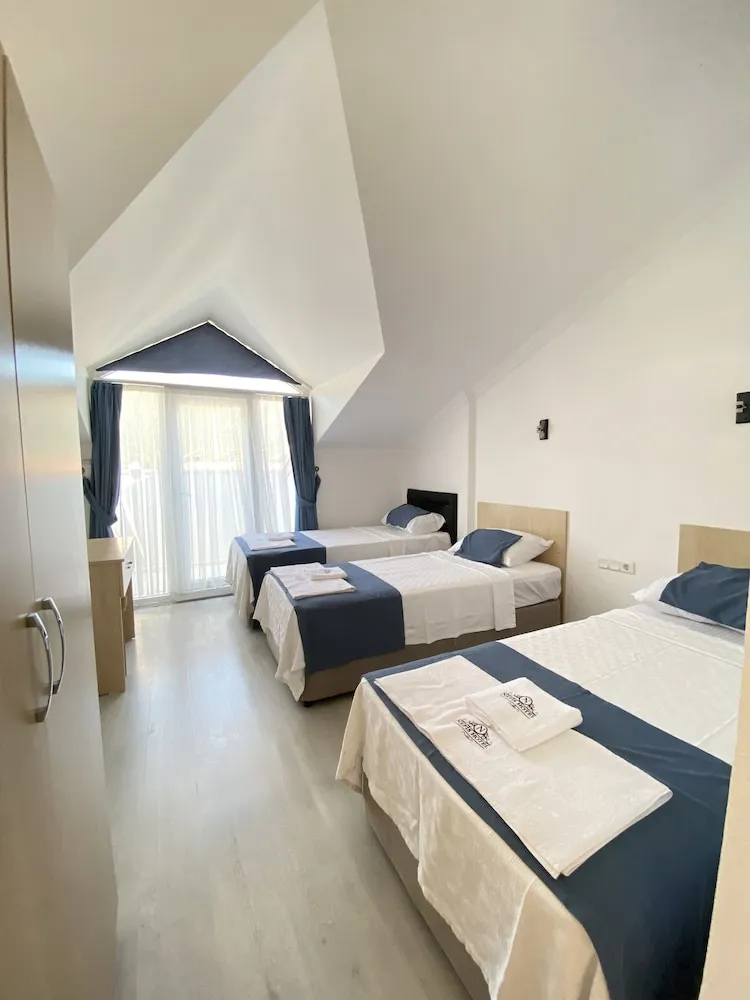 Standart 3 tek yataklı oda, Çatı katı