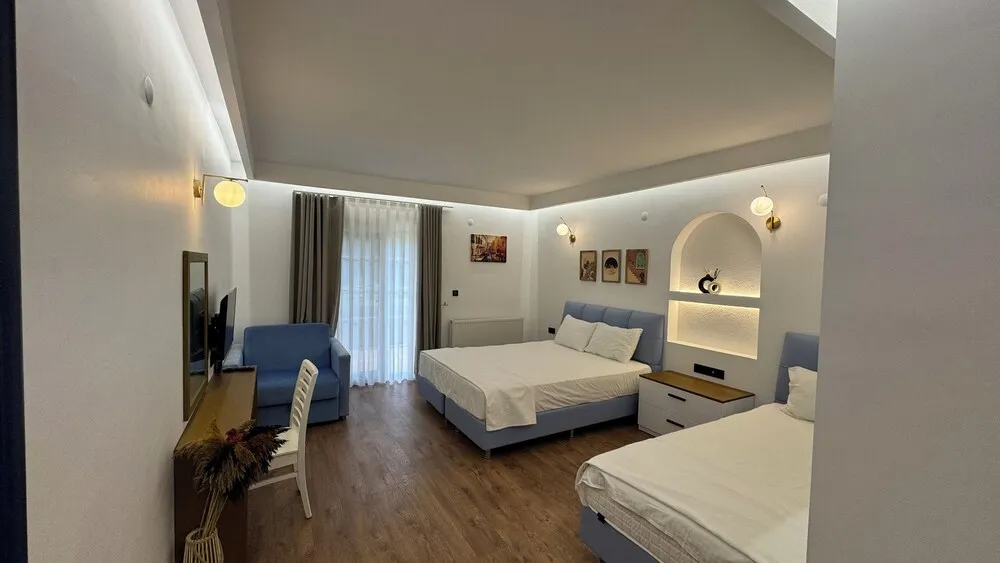 Standard Üç Kişilik Oda, Balkon