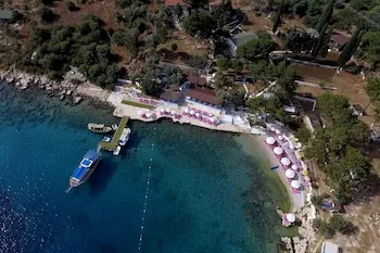 Delos Beach Hotel