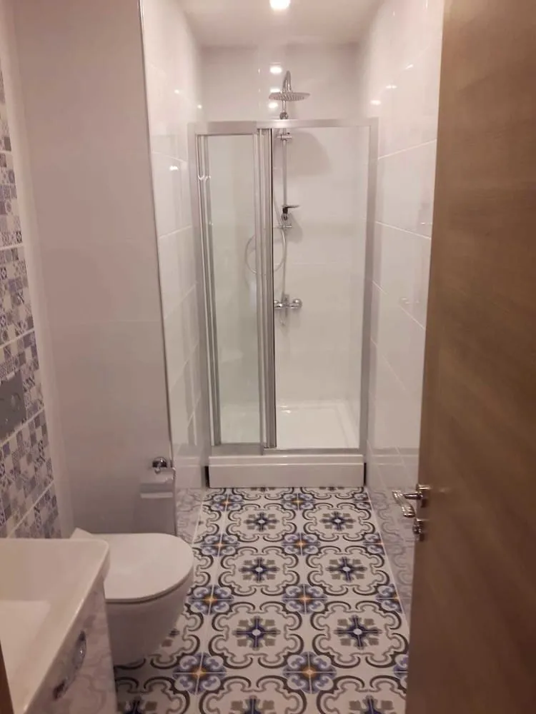Tek Büyük Yataklı Oda, Göl Manzaralı