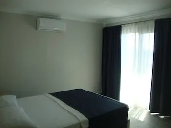 M2 OTEL