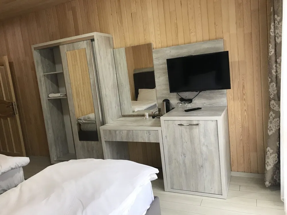 Standard Oda, 1 Yatak Odası, Sigara İçilebilir, Göl Manzaralı