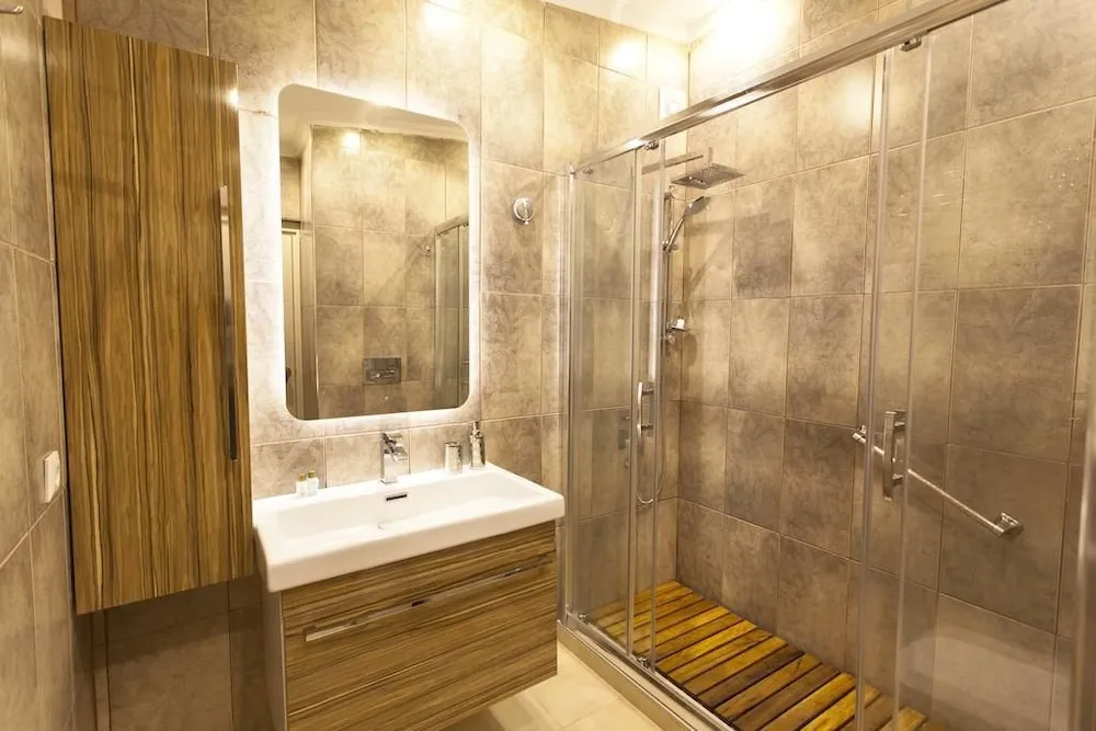 Çatı Katı Süiti (Penthouse)
