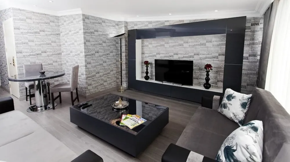 Çatı Katı Süiti (Penthouse)