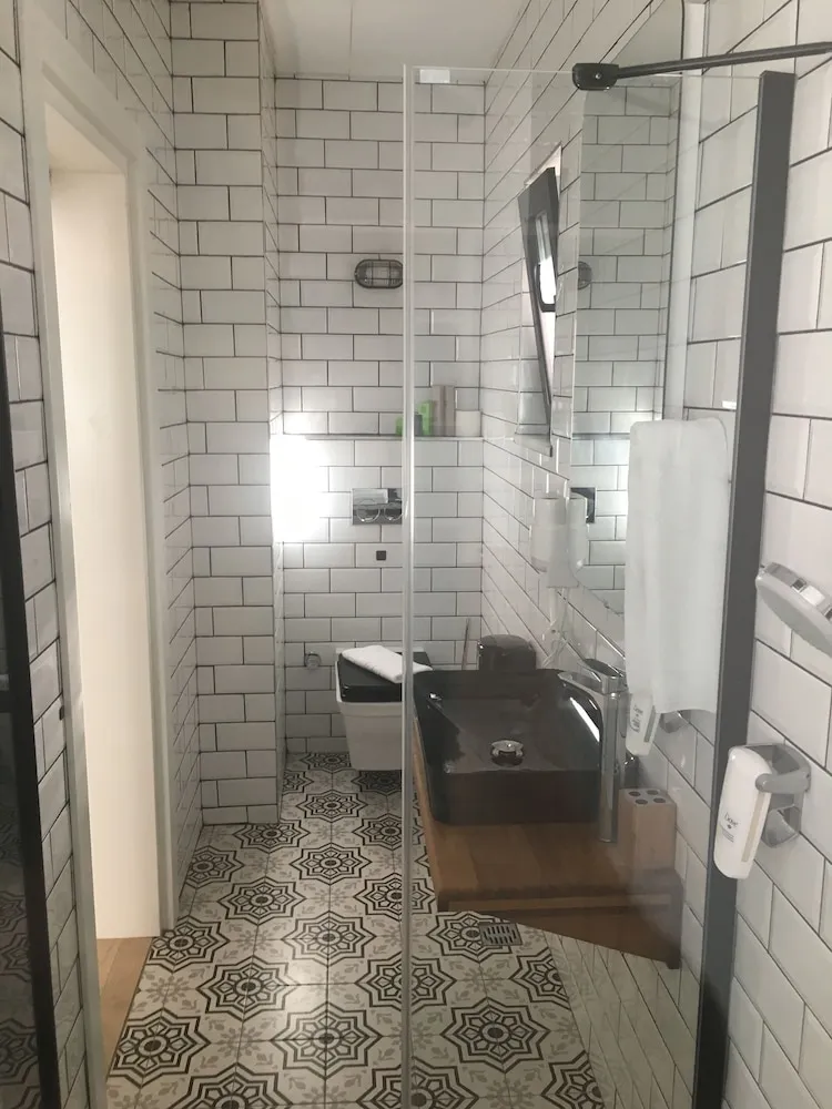 Deluxe Tek Büyük Yataklı Oda (No10 City)