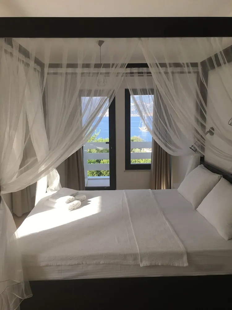 Deluxe Tek Büyük Yataklı Oda (No10 City)
