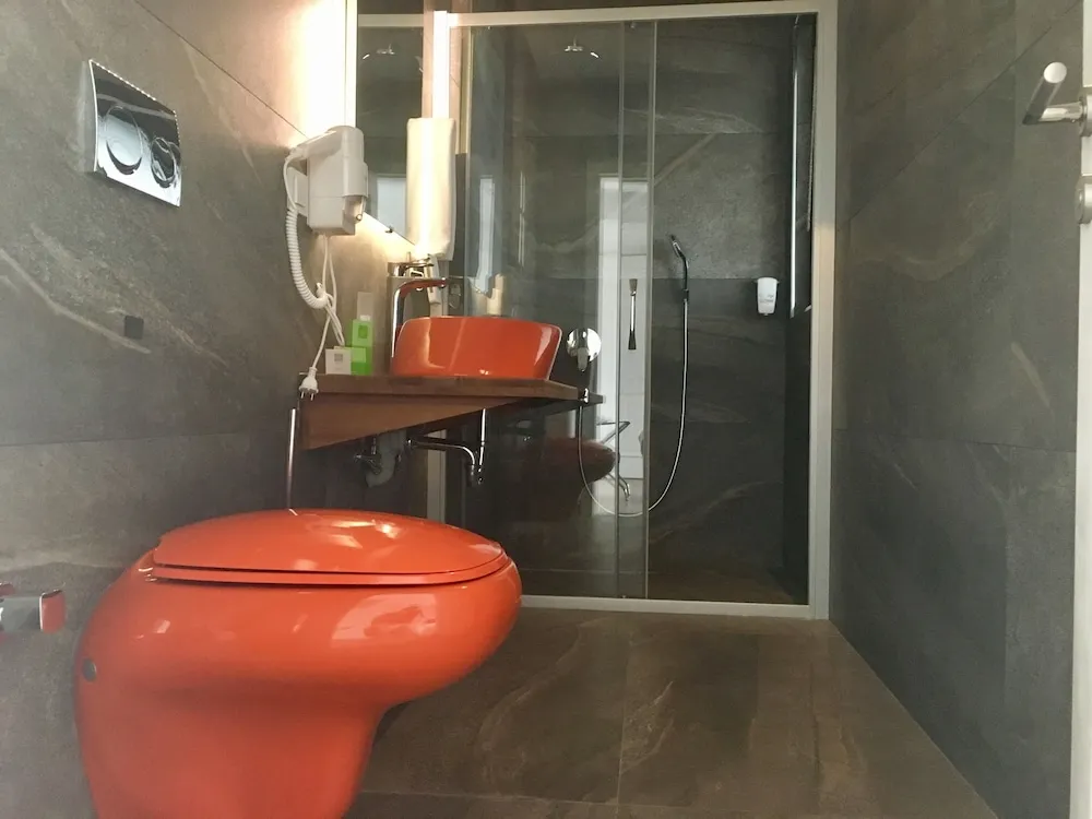 Deluxe Tek Büyük Yataklı Oda (No7 London)