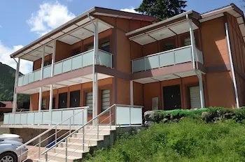 Tapanoz Villa
