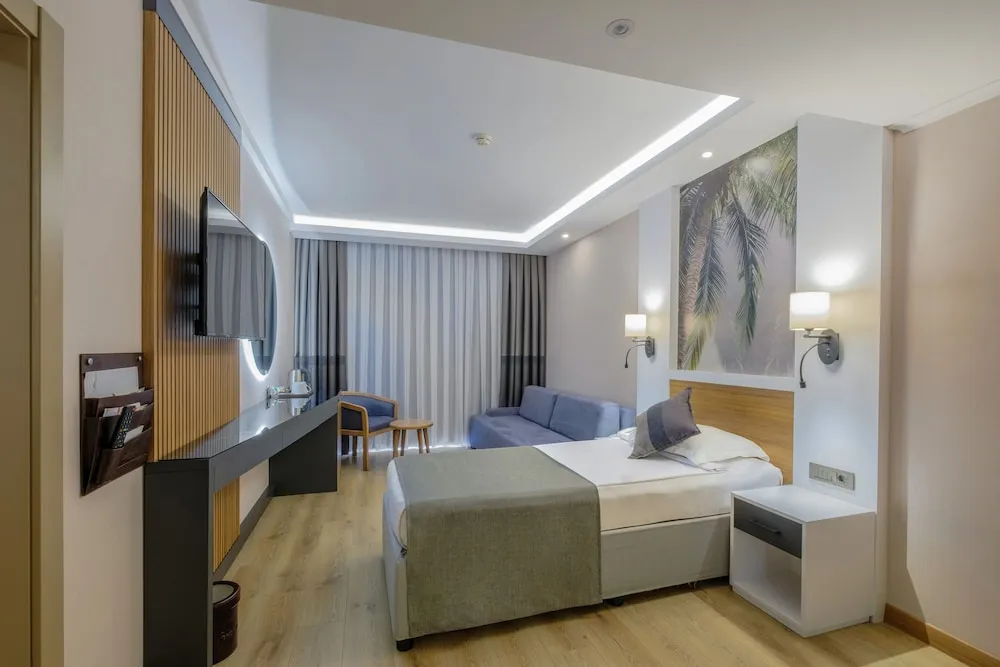 Family Room Land View
