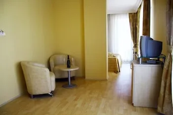 Isik Otel
