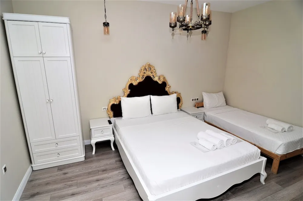 Deluxe Üç Kişilik Oda