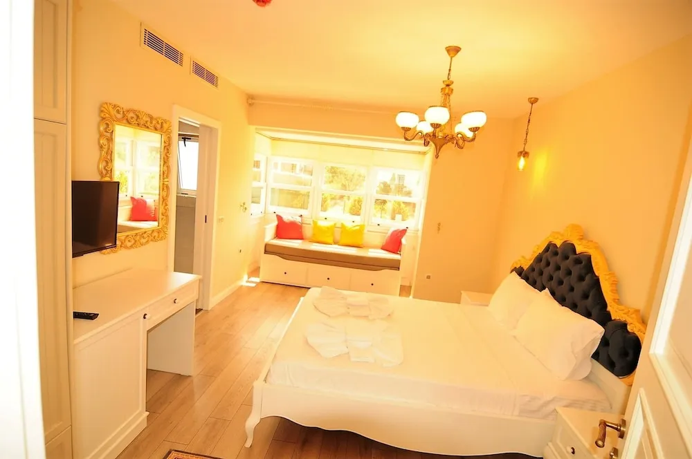 Deluxe Dört Kişilik Oda, Dağ Manzaralı