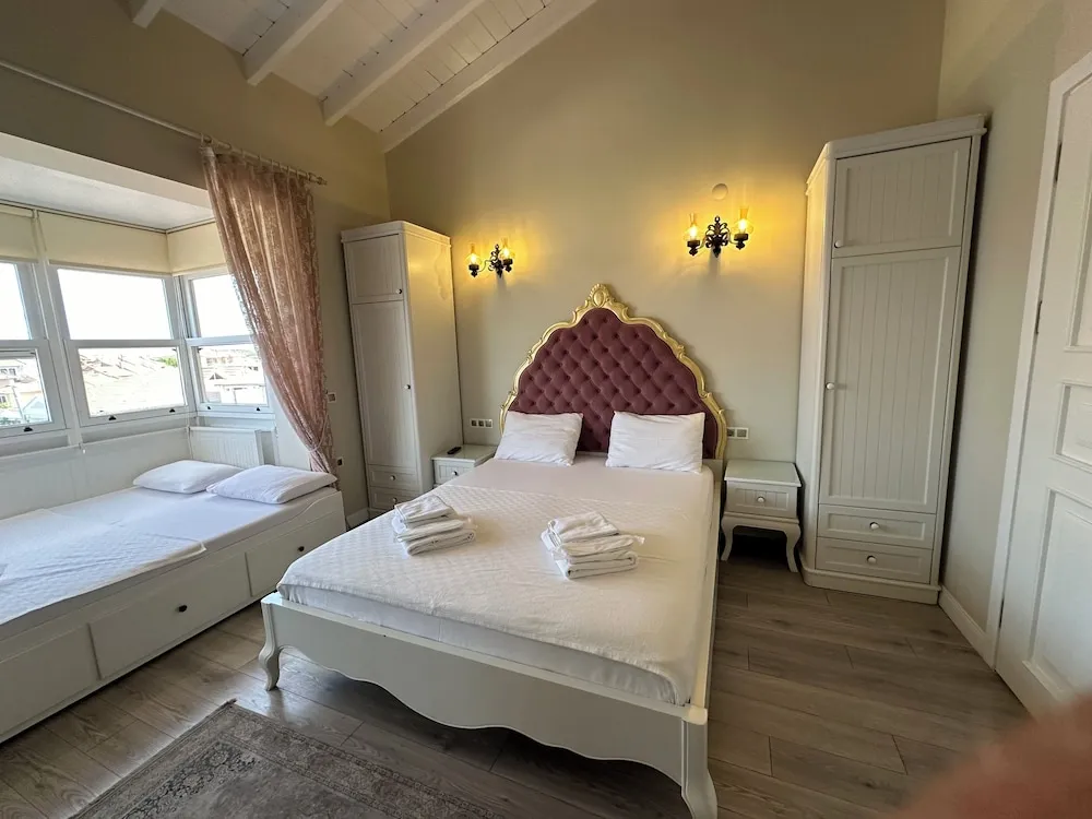 Deluxe Dört Kişilik Oda, Dağ Manzaralı